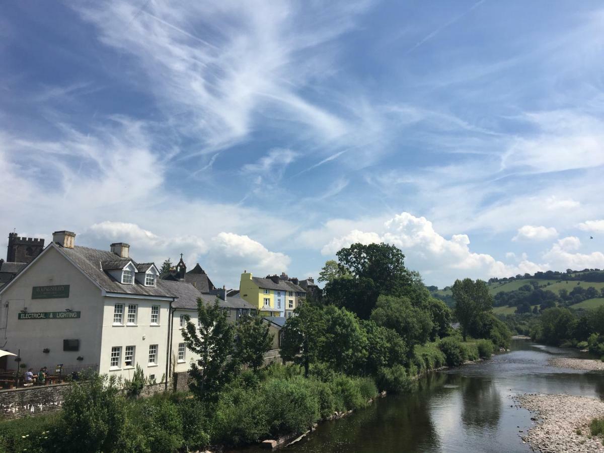 Riverside Brecon Exterior photo